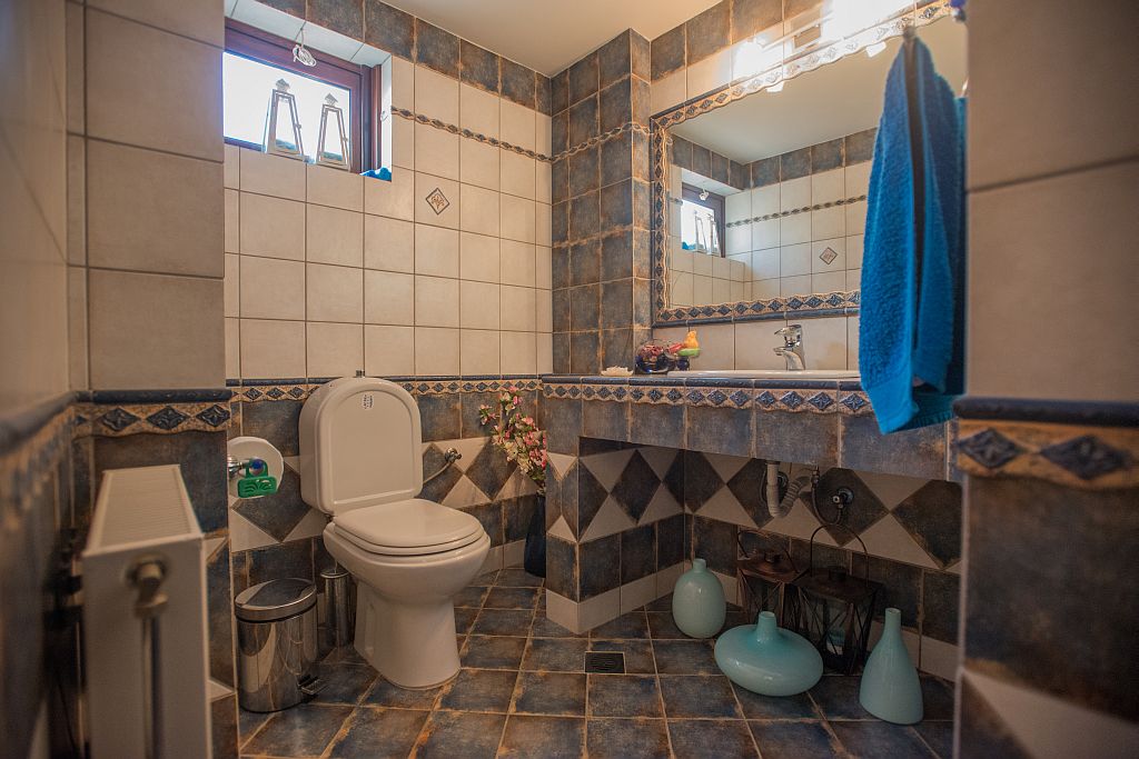 picture villa rita bathroom second floor